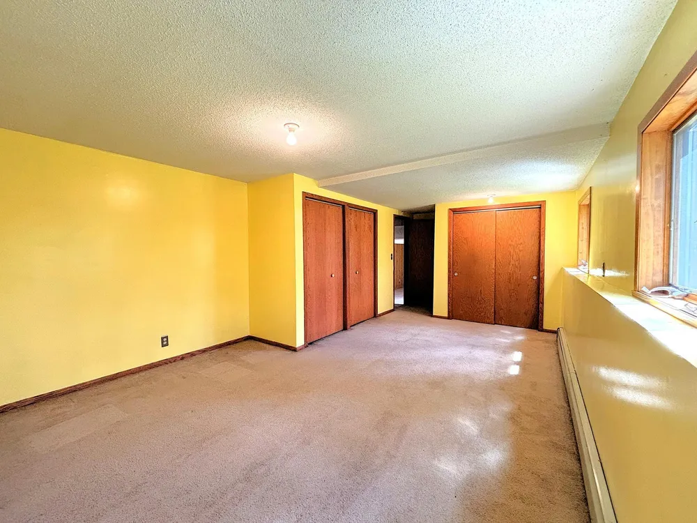 1447 Sterling St S, Maplewood, MN 55119