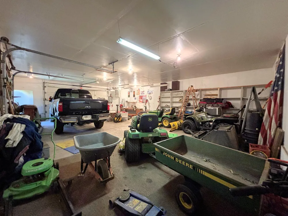 1447 Sterling St S, Maplewood, MN 55119
