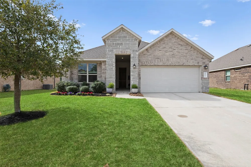 14239 Volcano Perch Dr, Conroe, TX 77384