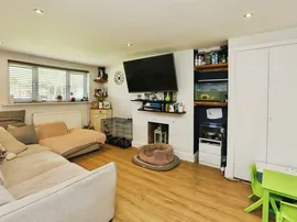 St. Nicholas Avenue, Gosport thumb 2