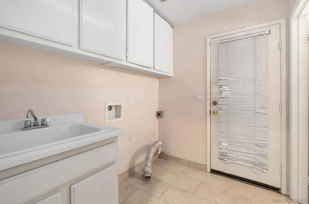 2269 Pointe Pkwy, Spring Valley, CA 91978