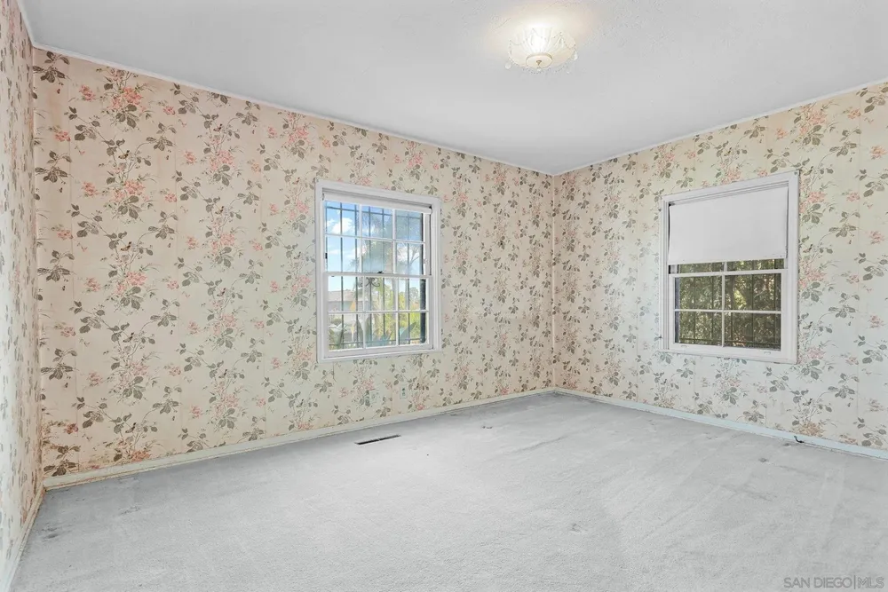 700 E 1st St, National City, CA 91950