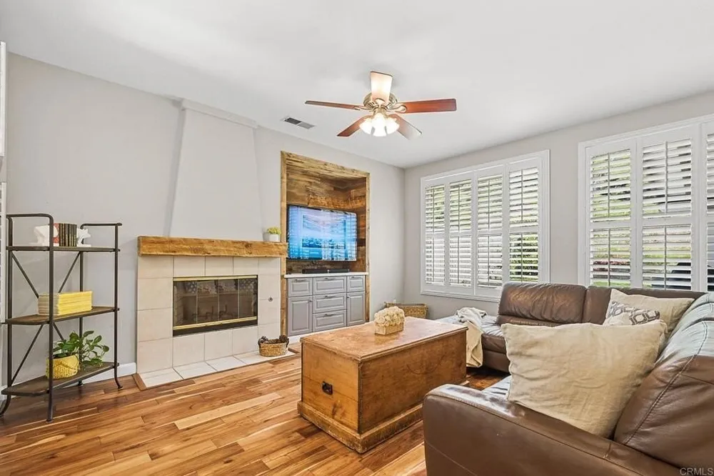 1203 Santa Olivia Rd, Chula Vista, CA 91913-2811