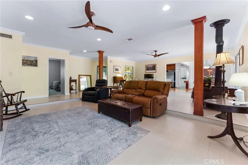 171 Canada Sombre Rd, La Habra Heights, CA 90631
