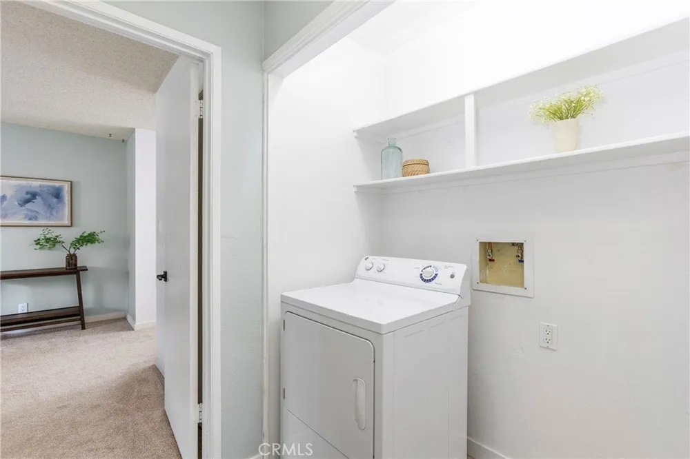 571 W Greenwood Ave, La Habra, CA 90631