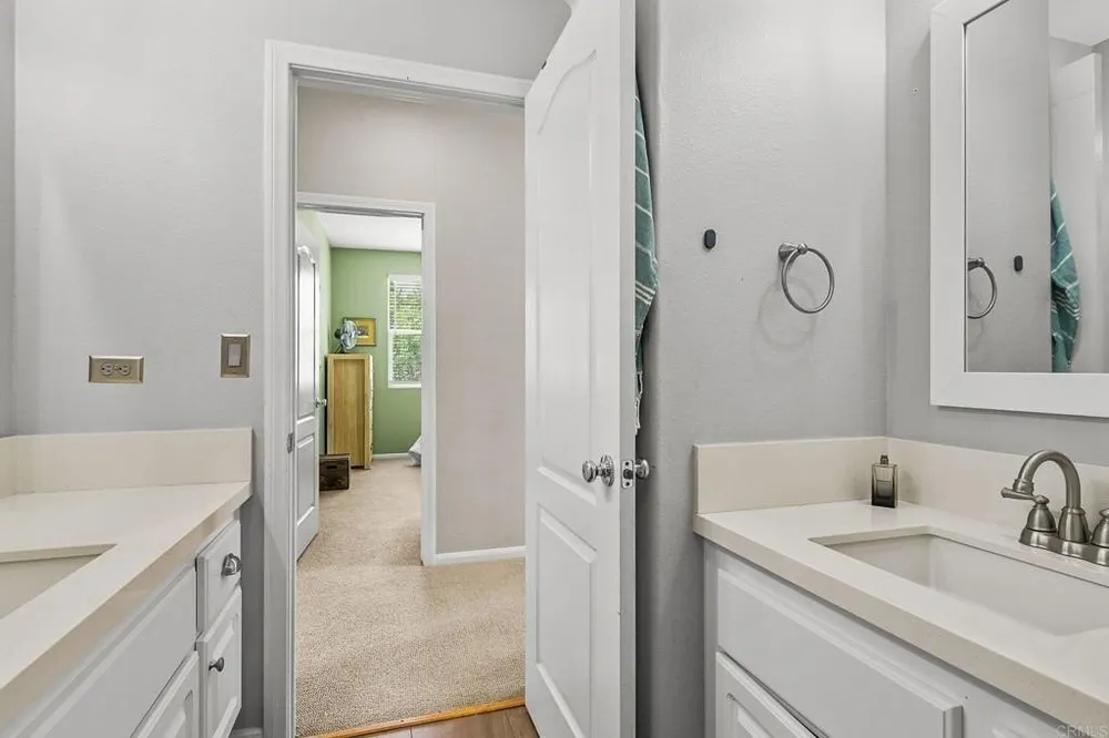 1203 Santa Olivia Rd, Chula Vista, CA 91913-2811