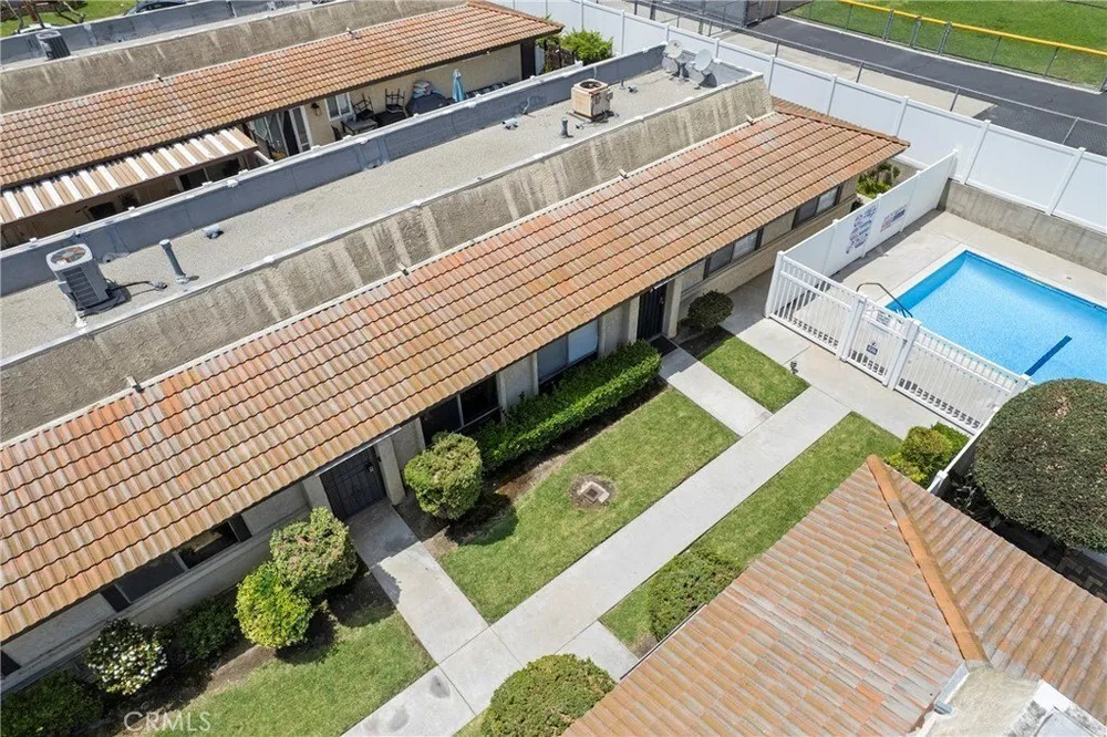 571 W Greenwood Ave, La Habra, CA 90631