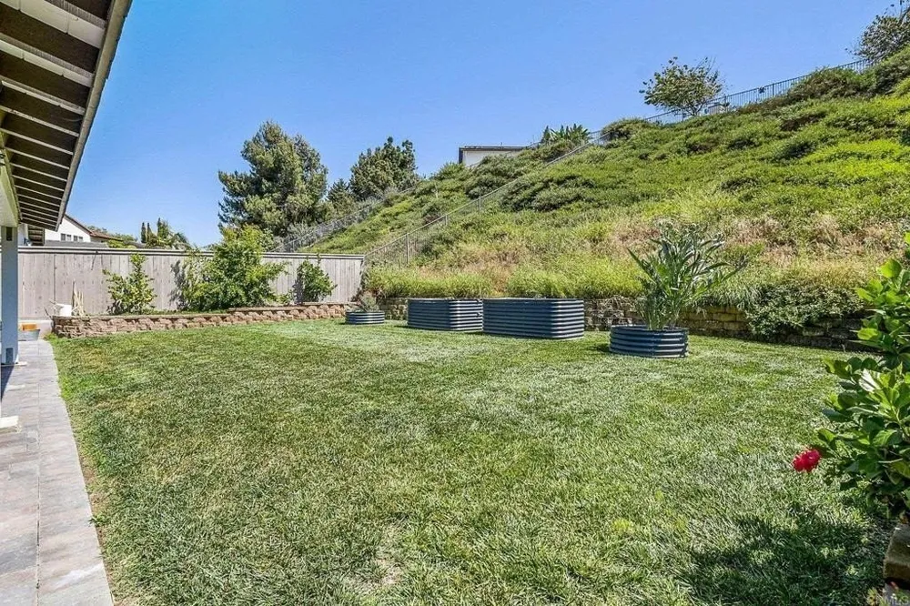 1203 Santa Olivia Rd, Chula Vista, CA 91913-2811