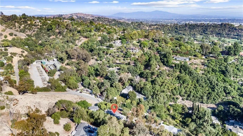 171 Canada Sombre Rd, La Habra Heights, CA 90631