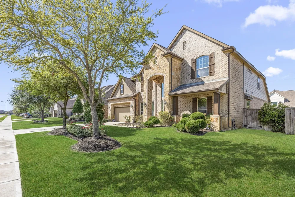 6318 Sunstone Falls Ln, Katy, TX 77493