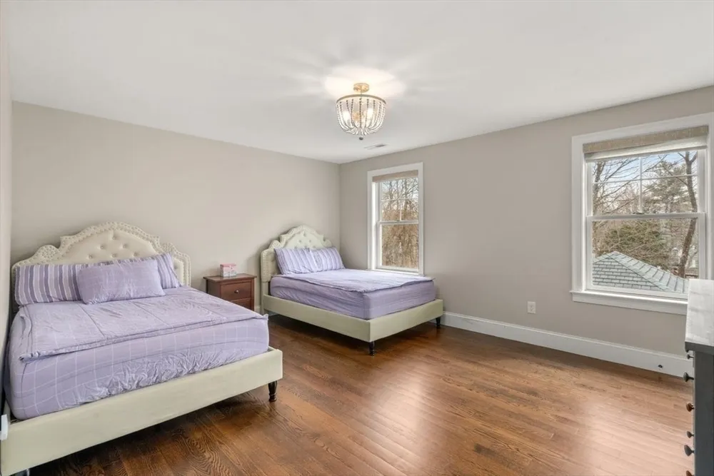 11 Briarwood Dr, Westwood, MA 02090
