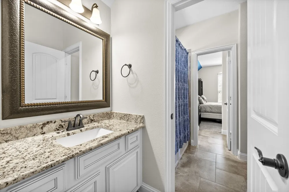 6318 Sunstone Falls Ln, Katy, TX 77493