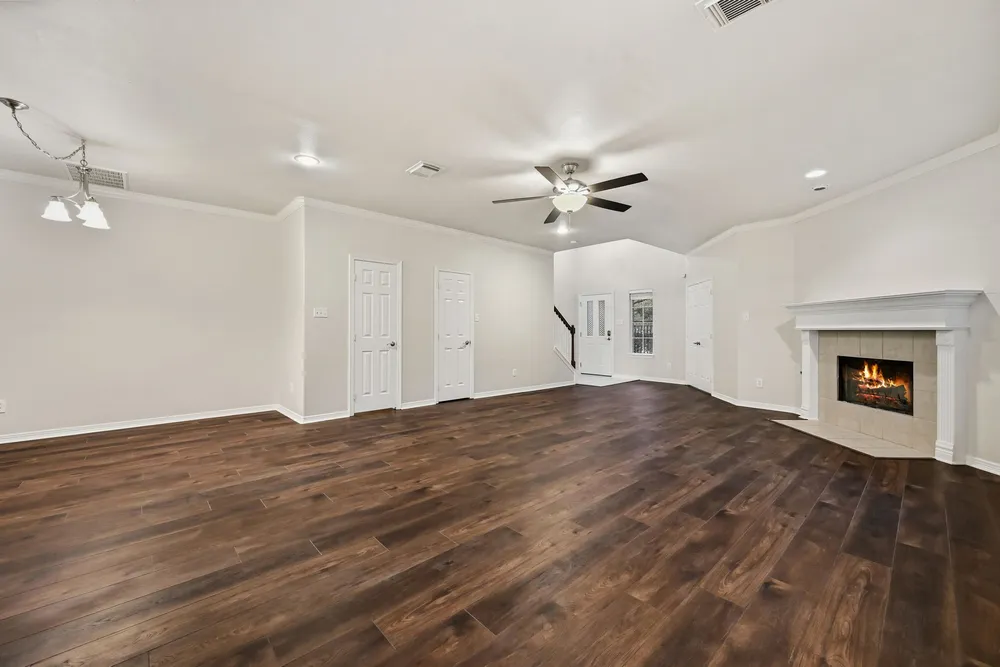 2865 Westhollow Dr, Houston, TX 77082