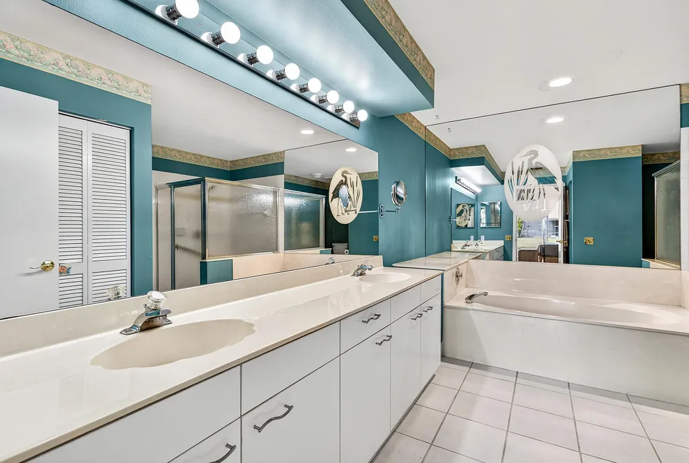 5315 Monterey Circle, Delray Beach, FL 33484