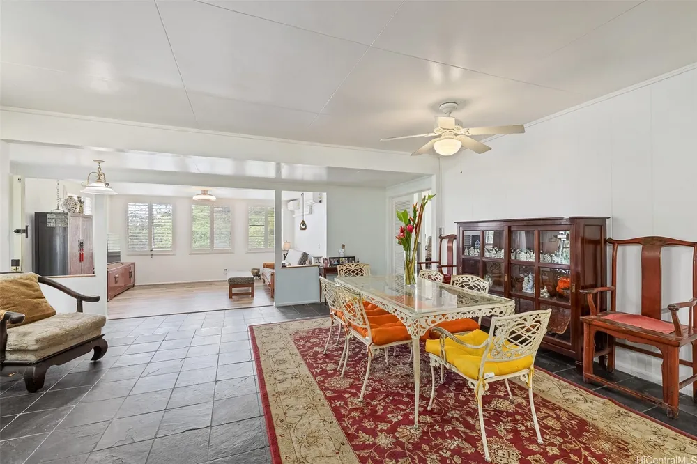 2168 Round Top Dr, Honolulu, HI 96822
