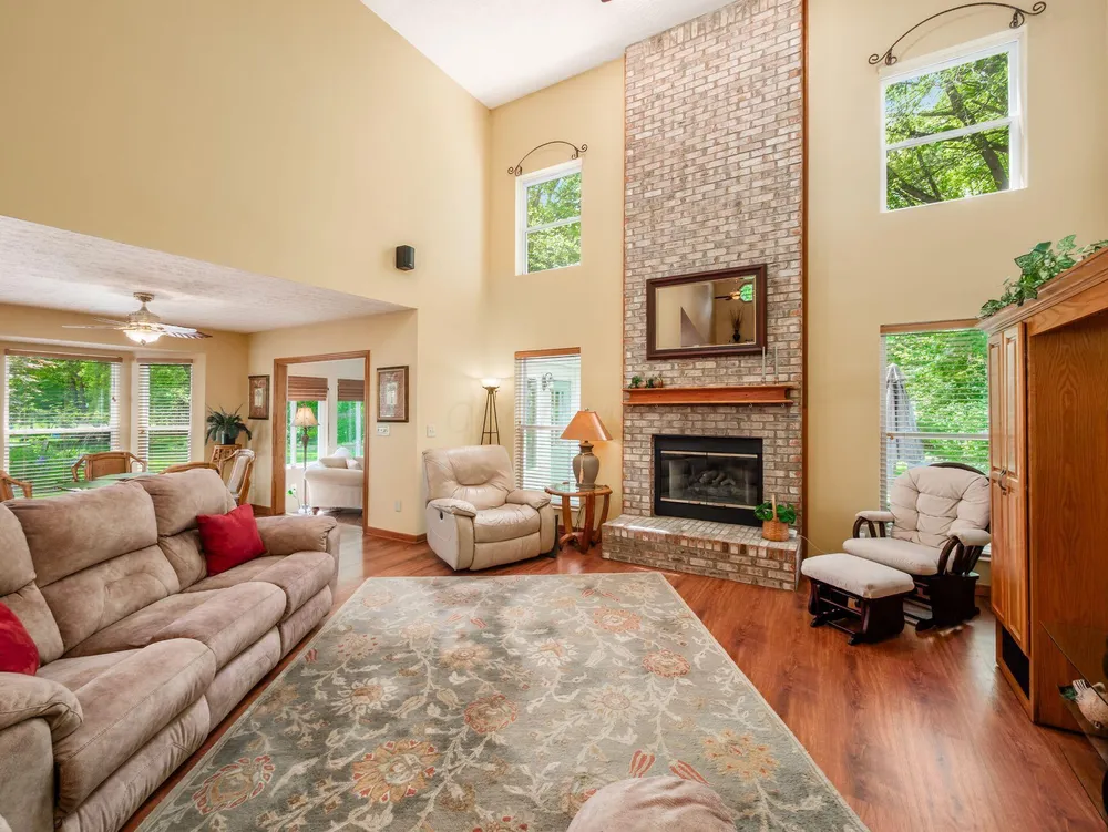 2637 Jefferson Estates Dr, Blacklick, OH 43004