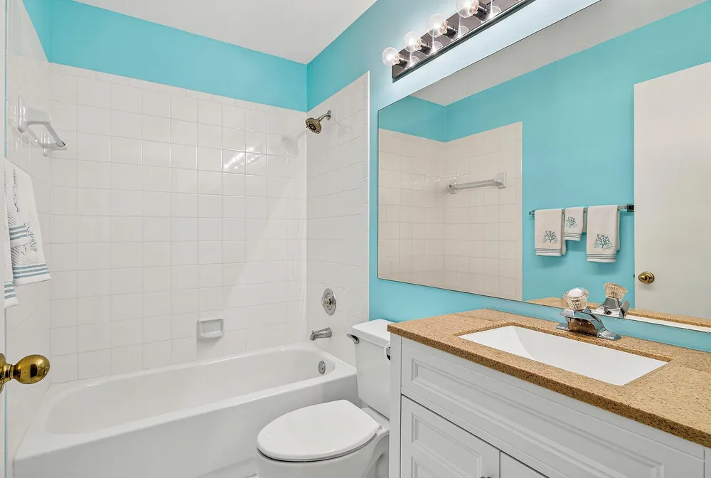 5315 Monterey Circle, Delray Beach, FL 33484
