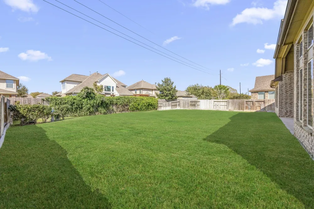 6318 Sunstone Falls Ln, Katy, TX 77493