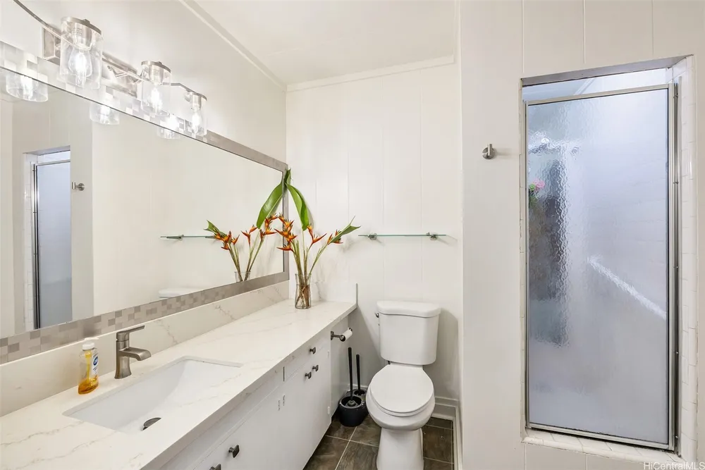 2168 Round Top Dr, Honolulu, HI 96822