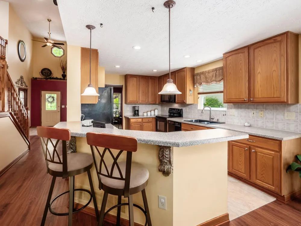 2637 Jefferson Estates Dr, Blacklick, OH 43004