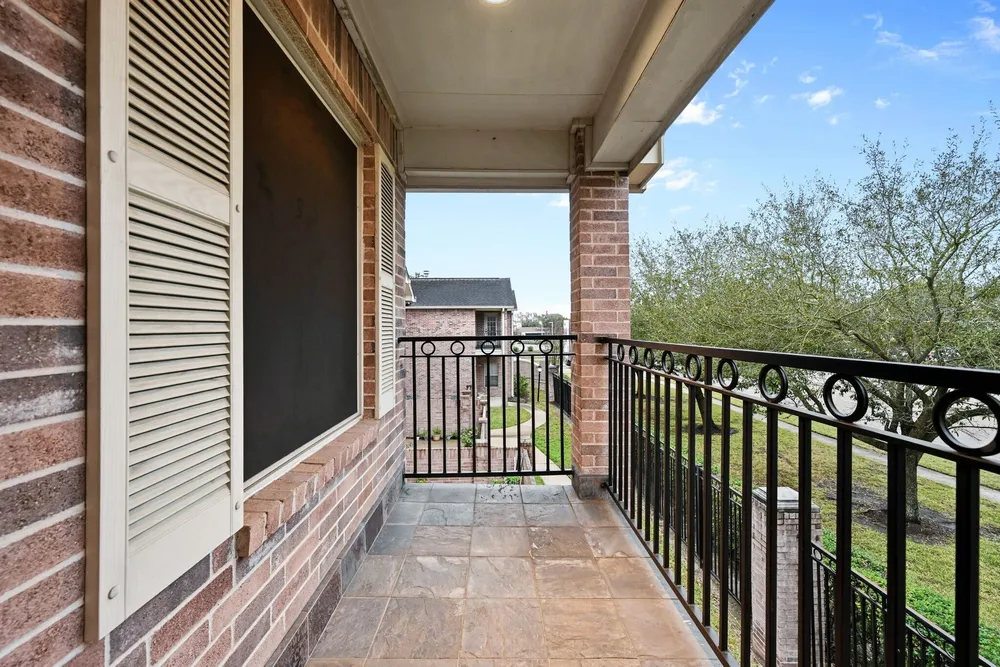 2865 Westhollow Dr, Houston, TX 77082