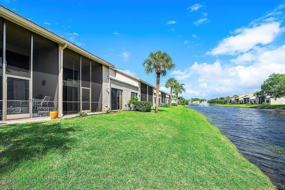 5315 Monterey Circle, Delray Beach, FL 33484