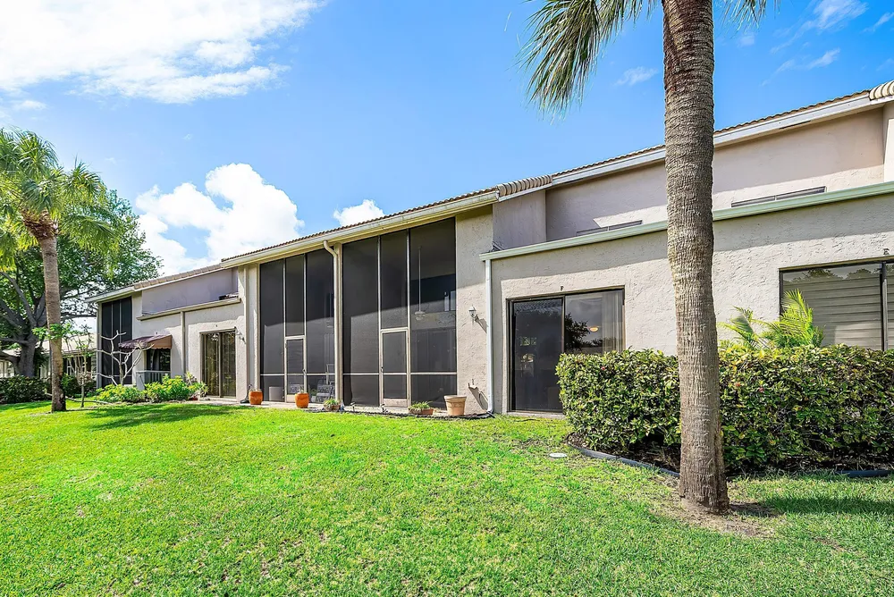 5315 Monterey Circle, Delray Beach, FL 33484