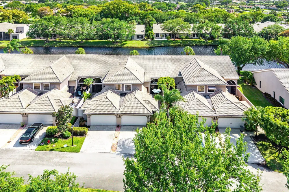 5315 Monterey Circle, Delray Beach, FL 33484