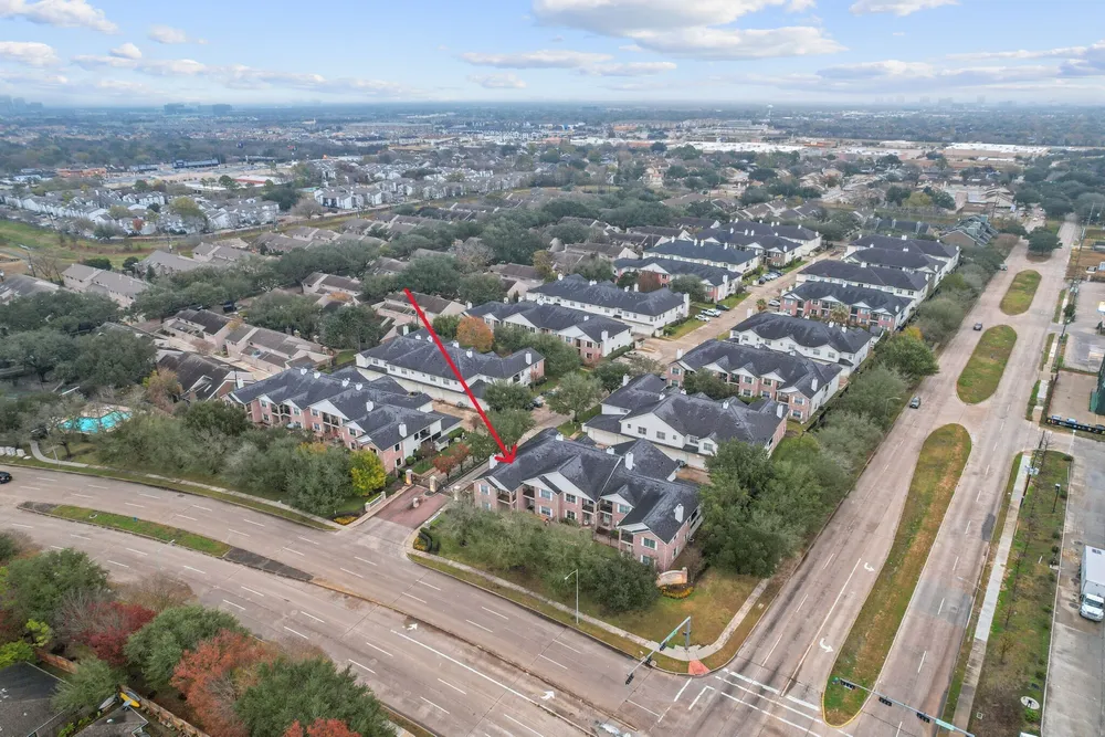 2865 Westhollow Dr, Houston, TX 77082