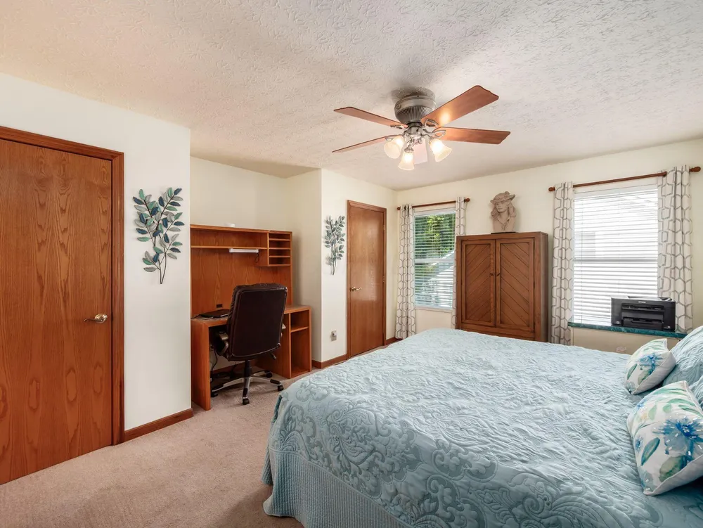 2637 Jefferson Estates Dr, Blacklick, OH 43004