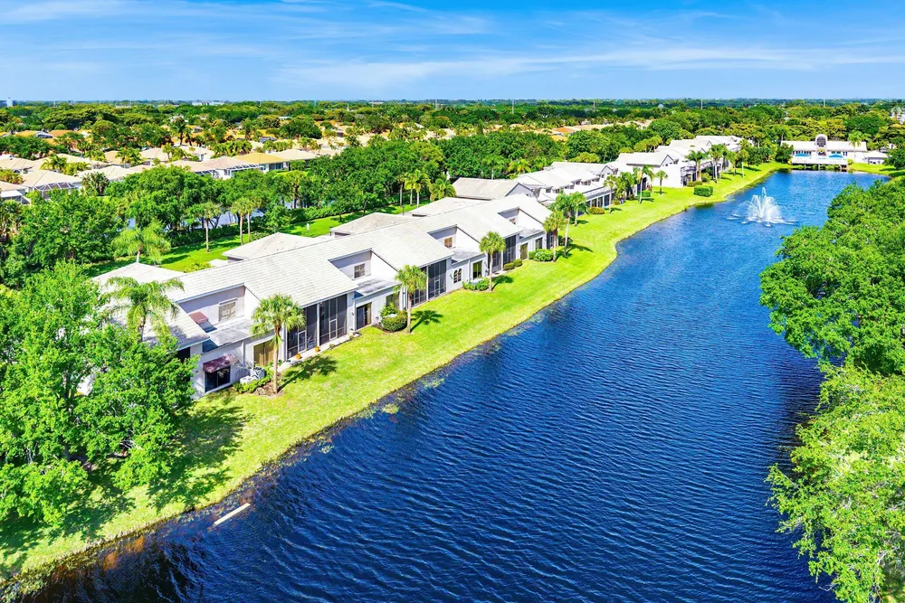 5315 Monterey Circle, Delray Beach, FL 33484