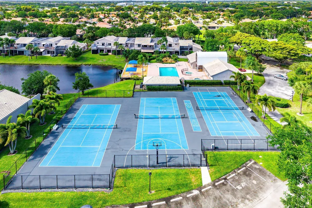 5315 Monterey Circle, Delray Beach, FL 33484