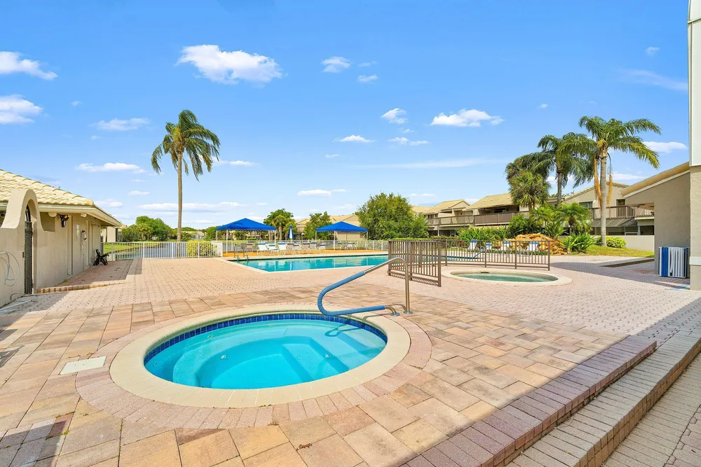 5315 Monterey Circle, Delray Beach, FL 33484