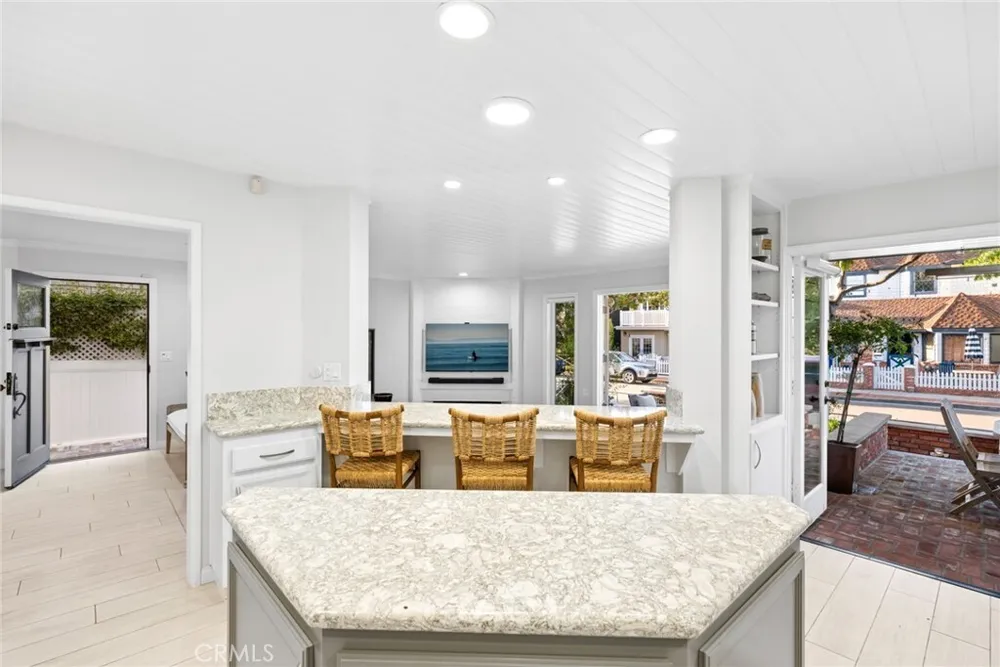 2117 Miramar Dr, Newport Beach, CA 92661
