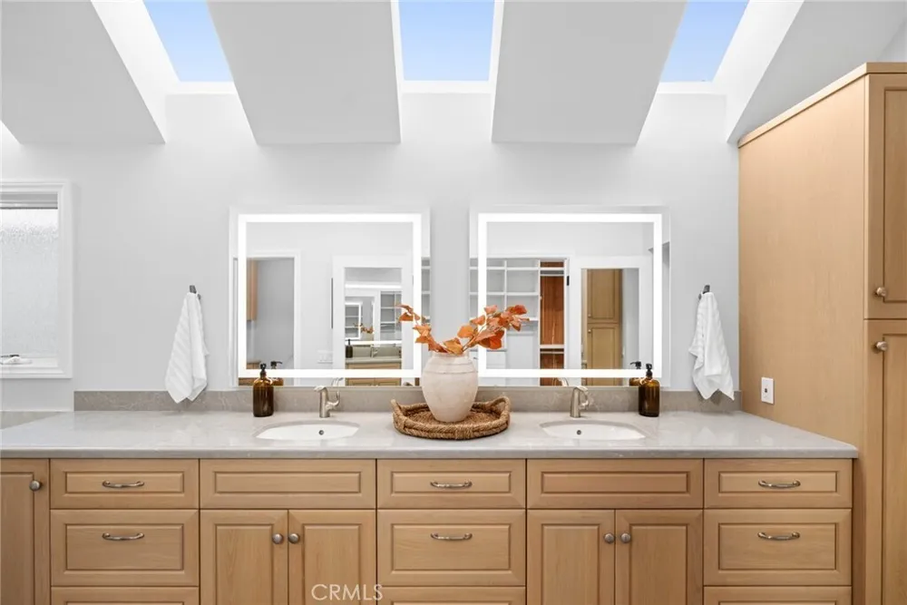2117 Miramar Dr, Newport Beach, CA 92661