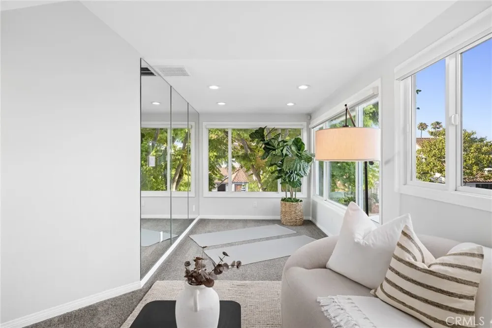 2117 Miramar Dr, Newport Beach, CA 92661