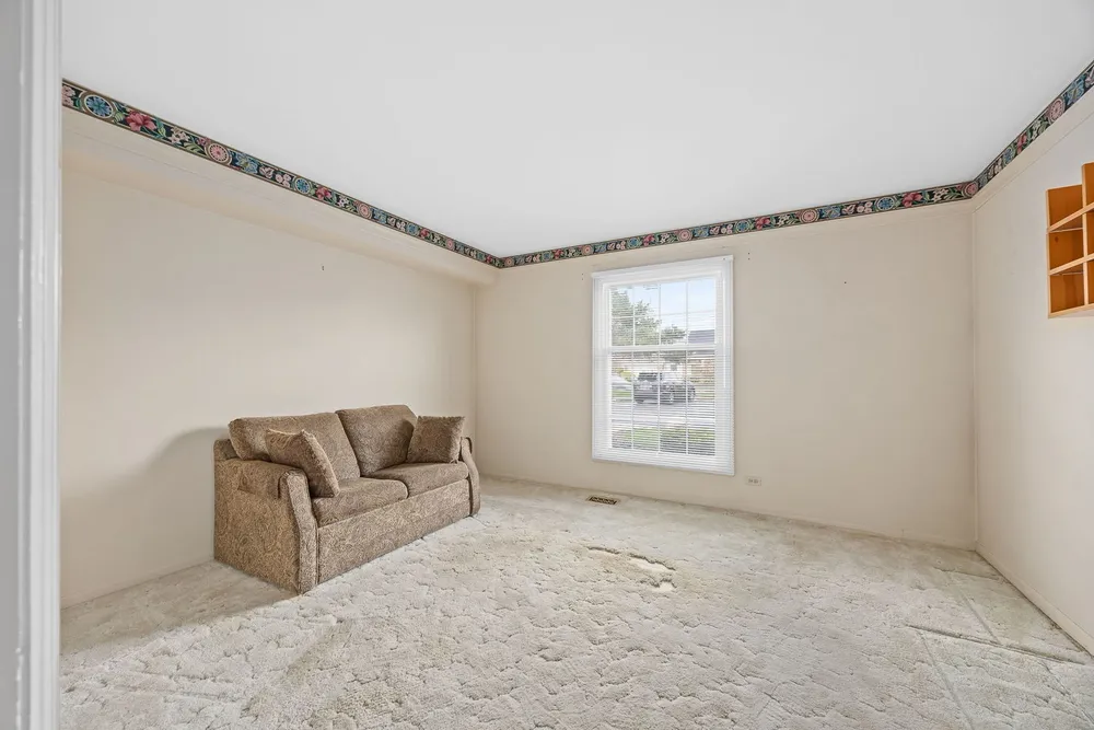120 Carriage Way Dr, Burr Ridge, IL 60527