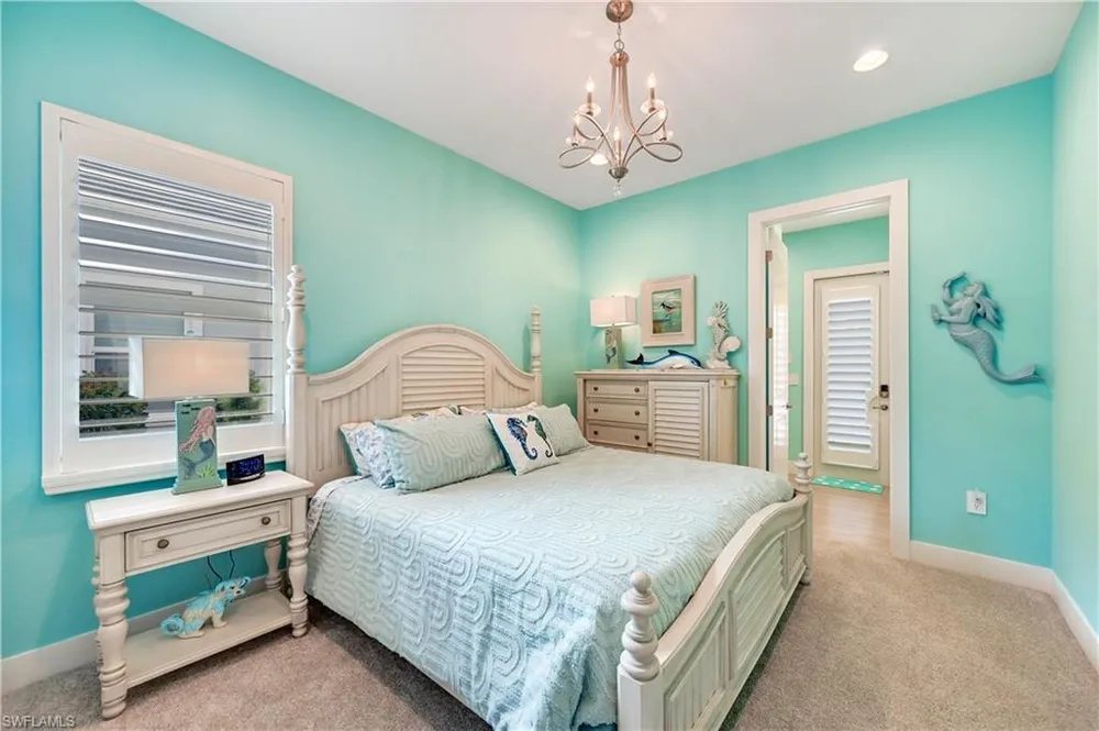 14338 Laguna Springs Ln, Naples, FL 34114