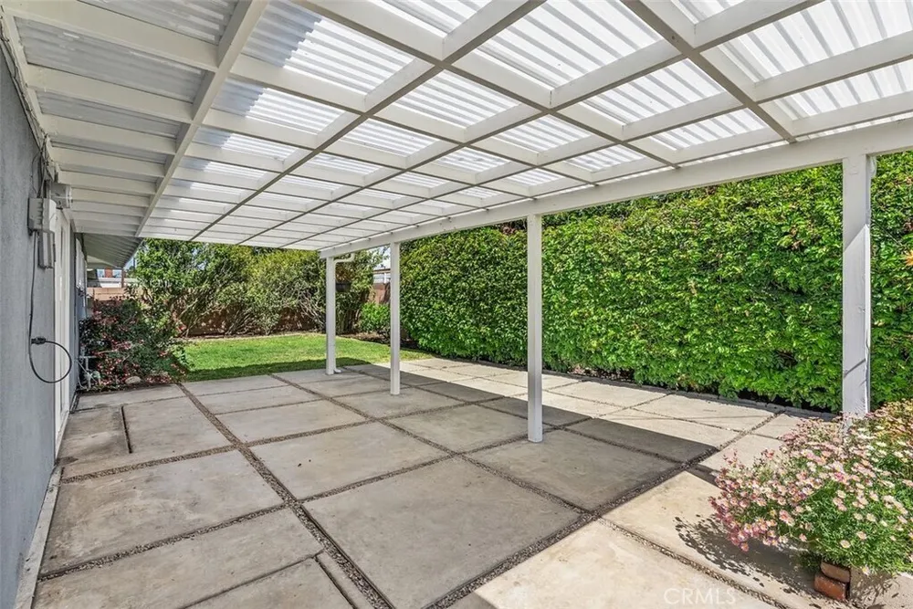 1566 Corsica Pl, Costa Mesa, CA 92626