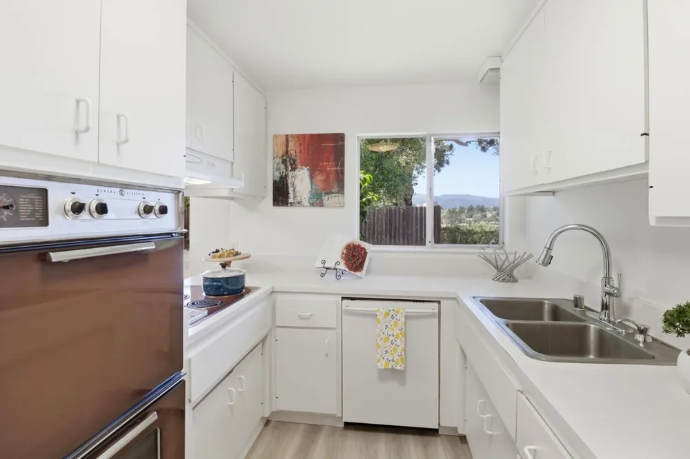 112 Linden Ln, San Mateo, CA 94402