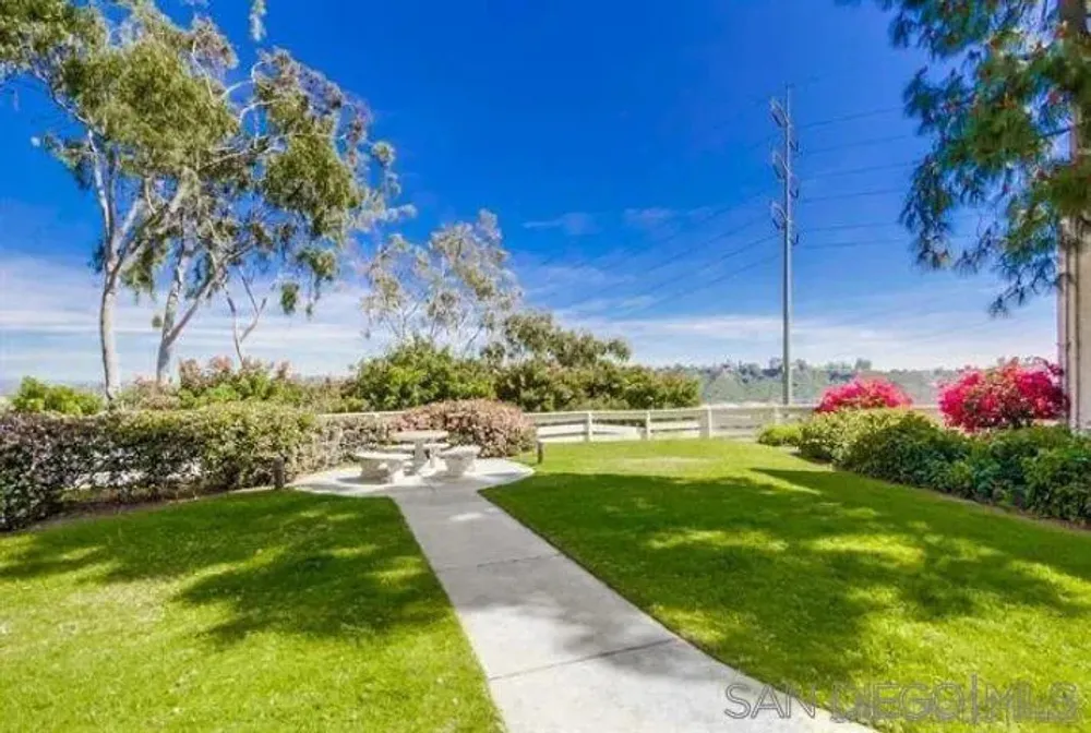 7127 Camino Degrazia, San Diego, CA 92111