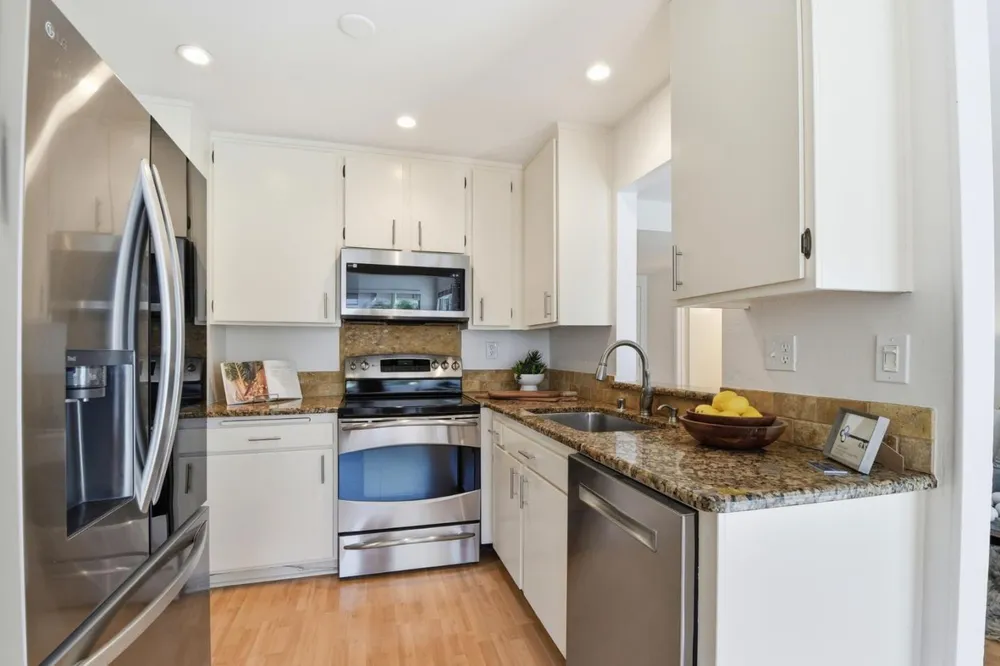 39 Saint James Ct, Daly City, CA 94015