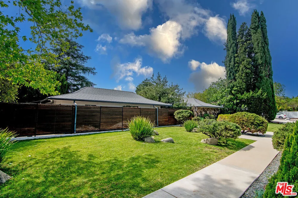 17600 Lemarsh St, Northridge, CA 91325
