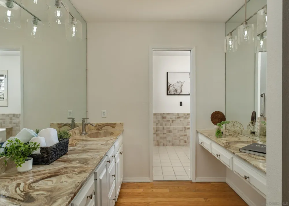 4549 Lyric Ln, San Diego, CA 92117