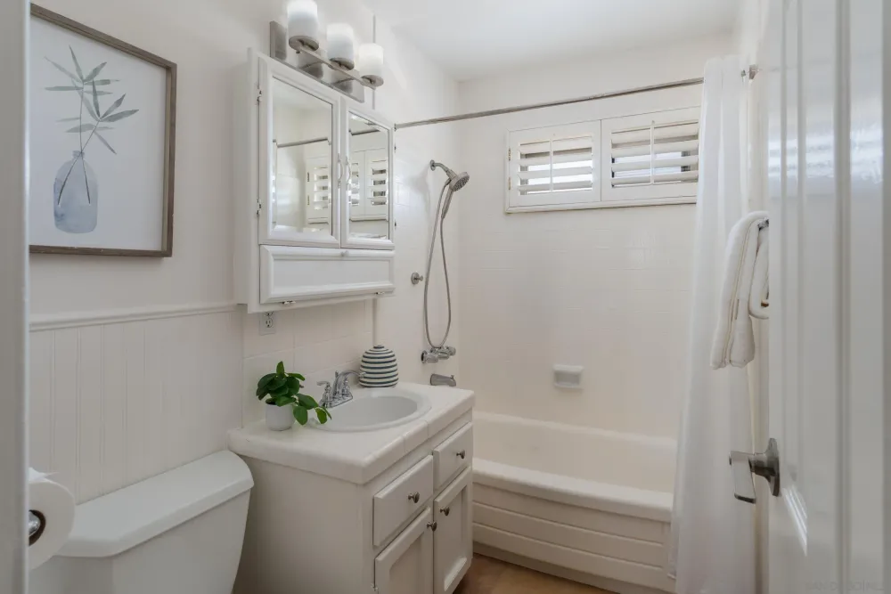 4549 Lyric Ln, San Diego, CA 92117