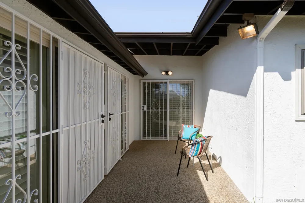 4549 Lyric Ln, San Diego, CA 92117