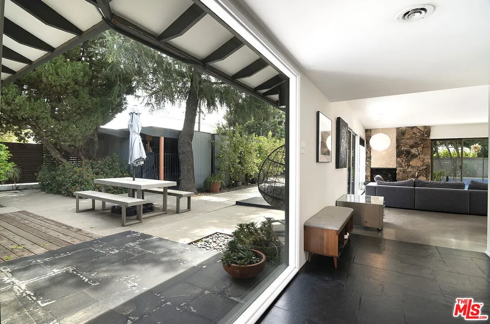 17600 Lemarsh St, Northridge, CA 91325