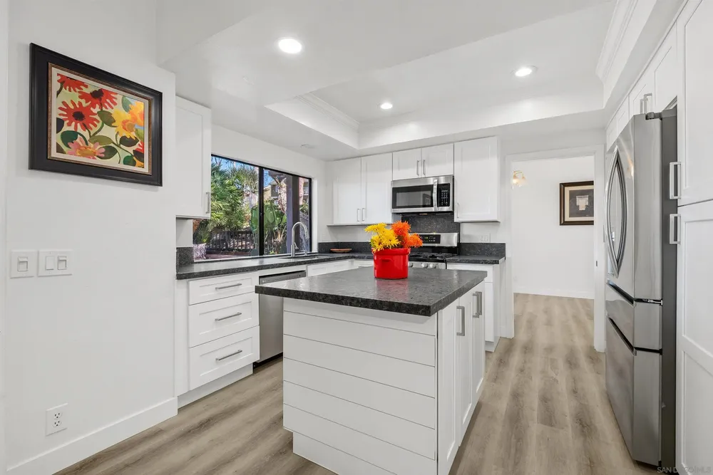 40 Canyon Ridge, Irvine, CA 92603