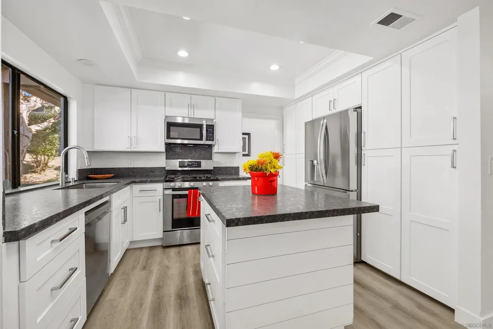 40 Canyon Ridge, Irvine, CA 92603