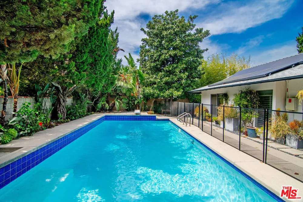 17600 Lemarsh St, Northridge, CA 91325